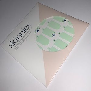 Skinnies “Bright Eyes” | 18 nail wraps